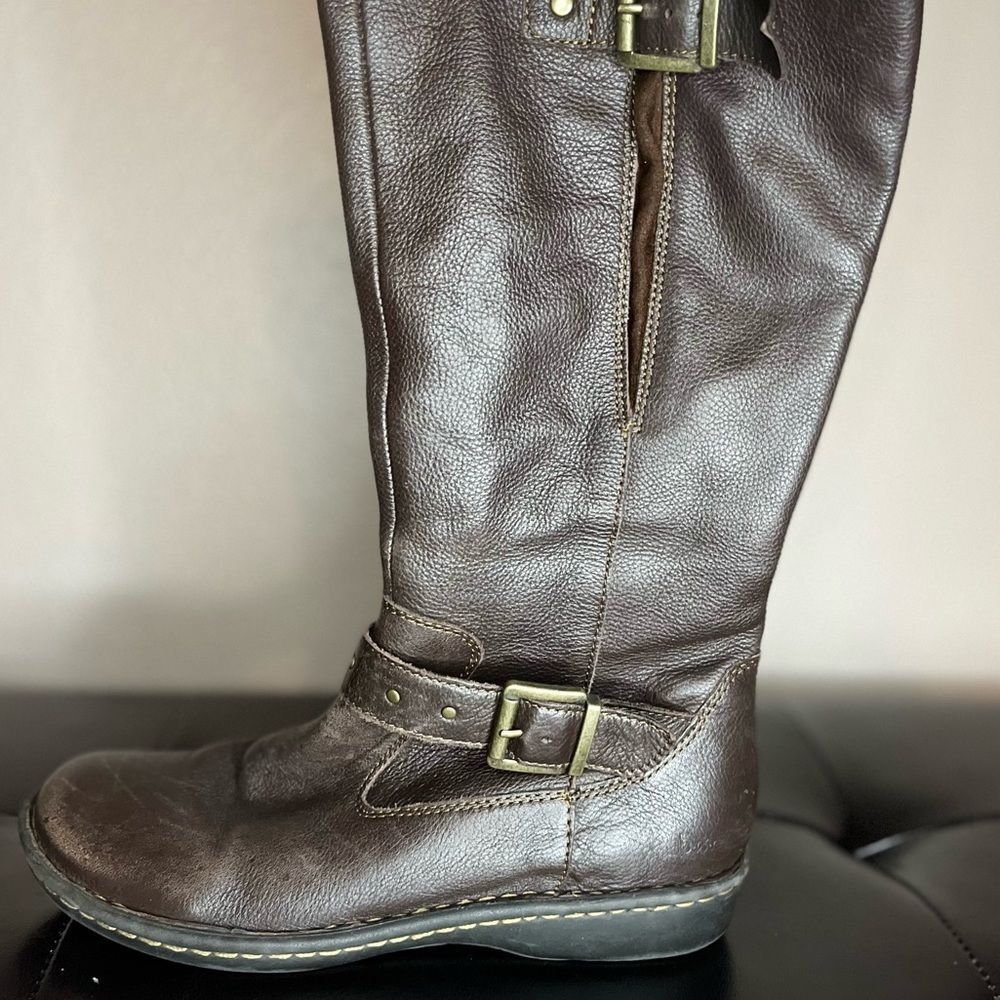 b.o.c. Womens Austin Faux Leather Flat Knee-High Boots With Buckle Brown Sz: 7.5 - Picture 4 of 8